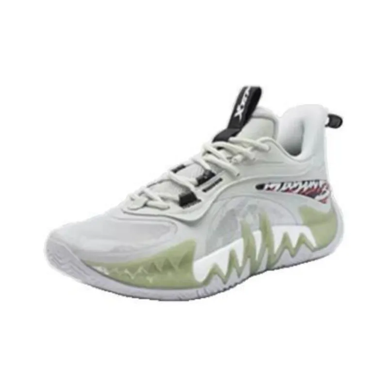 XTEP Reverse 2 Shock Absorbers With Slip Resistant Features Low Top Basketball Shoes Men's Green Black-1
