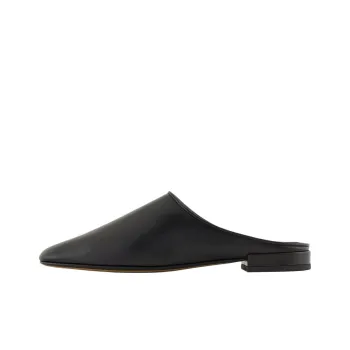 AMANI Odor Resistant Closed Toe Slippers Women's Black