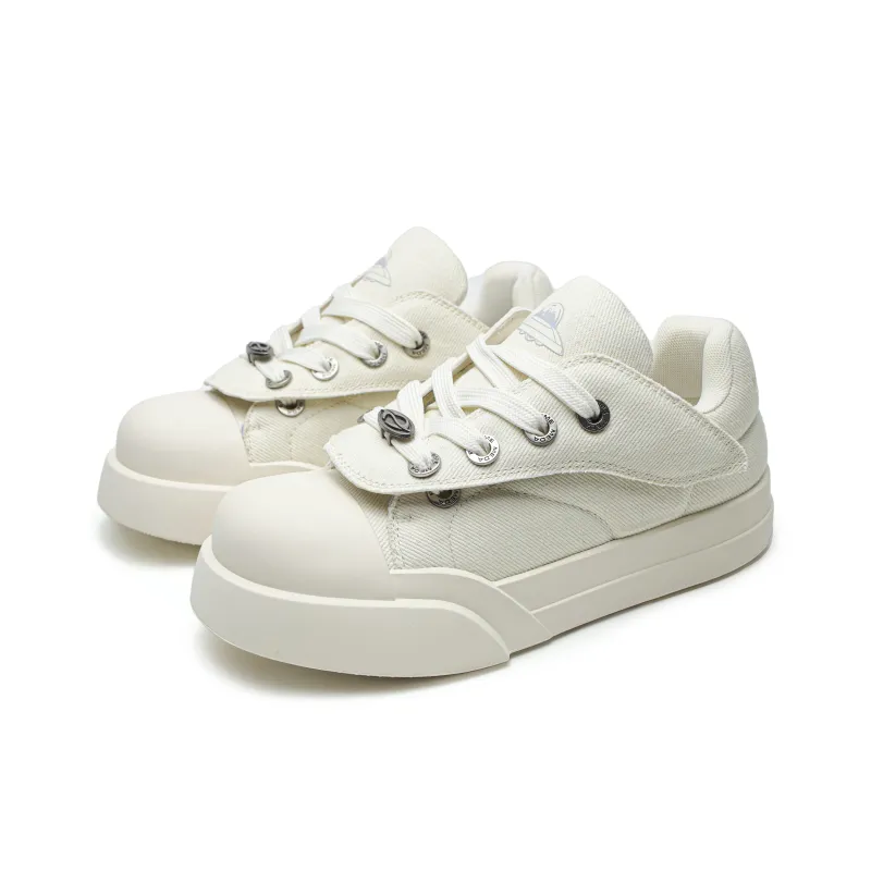 Mo Xu Peter Pan Low Top Skateboard Shoes Unisex-9