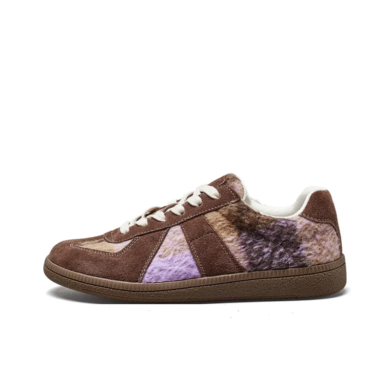 YEARCON Low-Top Skateboard Shoes Women's-4