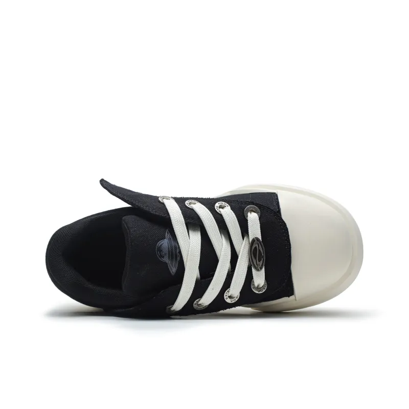 Mo Xu Peter Pan Low Top Skateboard Shoes Unisex-4