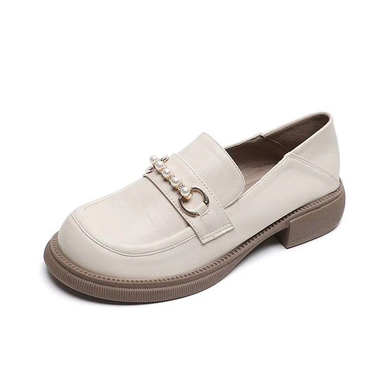 Than than me Loafers Women's Apricot/Black-5