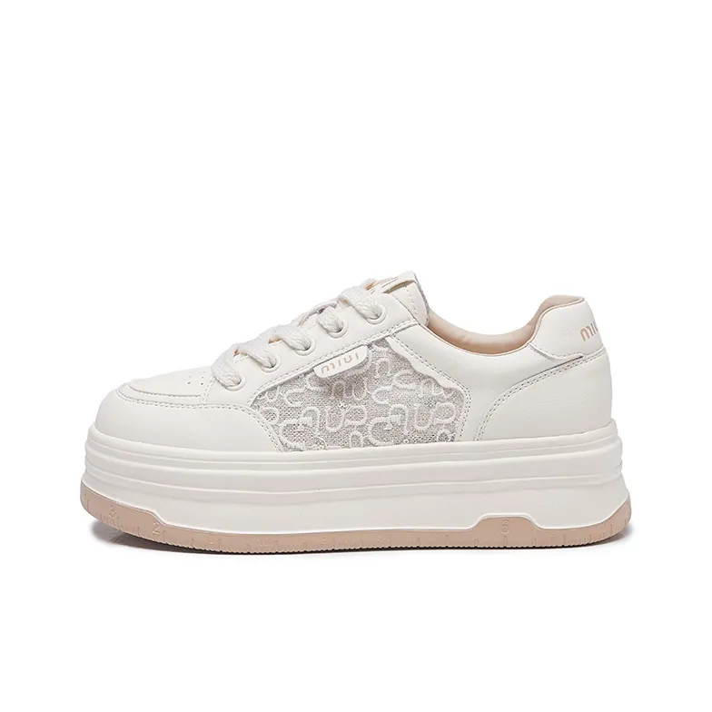 Bull Charm Low Top Skateboard Shoes Women's-0