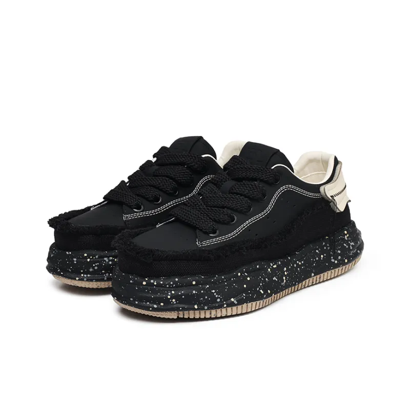Angelmi Wear Resistant Support Slip Resistant Low Top Skateboard Shoes Unisex Black-1