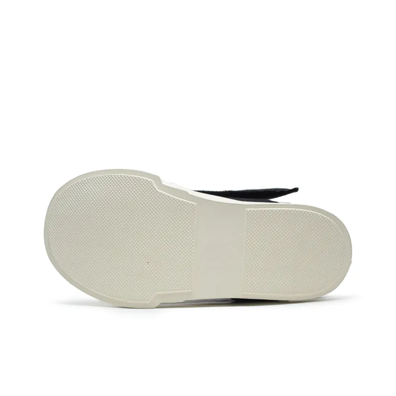Mo Xu Peter Pan Low Top Skateboard Shoes Unisex-6