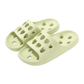 Red bean Slippers / Home Slippers