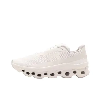 CloudmOn ster Void On 'Triple White'