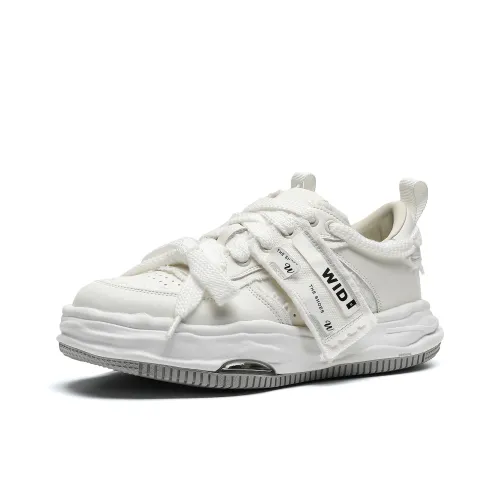 Hong Kong Meng Slip Resistant Breathable Height Increasing Low Top Skateboard Shoes Unisex White