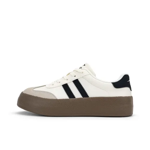 DEERWAY Skateboard Shoes Women's Low Top Black/Beige/Brown/Gray/Gold/Pink