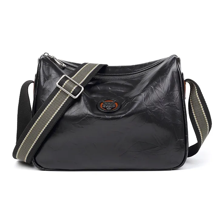 VIHUS Cow Leather Shoulder Bag Regular Men's Black-2