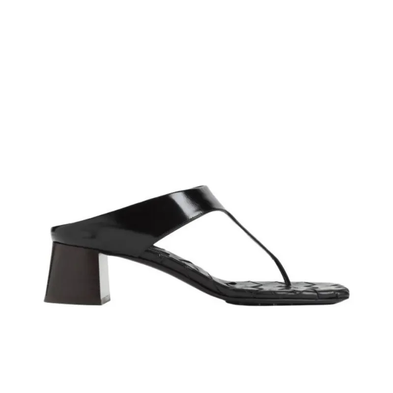 Bottega Veneta Flip Flops Women's Black-1
