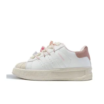 Little Red Man Low Top Skateboard Shoes Women's