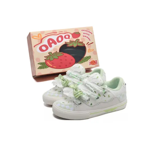 OAOQ Anti Slip Wear Resistant Breathable Lightweight Cushioning Low Top Skateboard Shoes Women's White Green