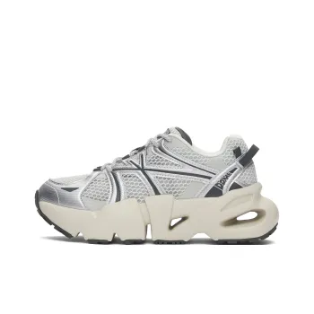 MLB New York Yankees Wear Resistant Waterproof Breathable And Lightweight Low Top Running Shoes Unisex Silver