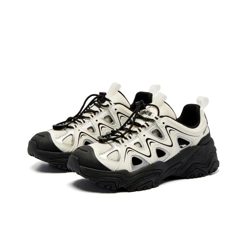QIAODAN Slip Resistant Breathable Abrasion Resistant River Trekking Shoes Women's White Black-2