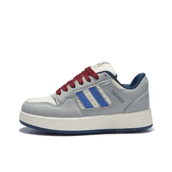 Komanic Wear resistant, Lightweight, Breathable, And Non slip. Low Top Skateboard Shoes Women's
