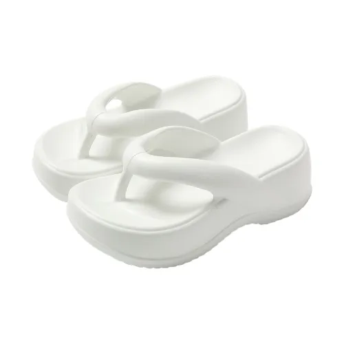 Red bean Slippers / Home Slippers