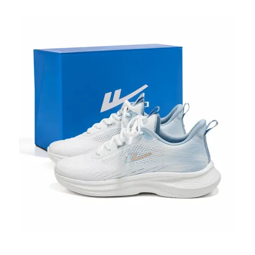 Warrior Low Top Running Shoes Men's White Light Blue
