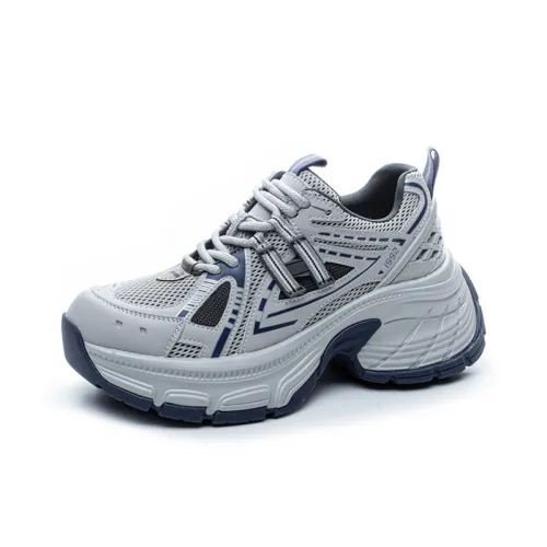 A Poinsettia lodgepoint Chunky Sneakers Women's