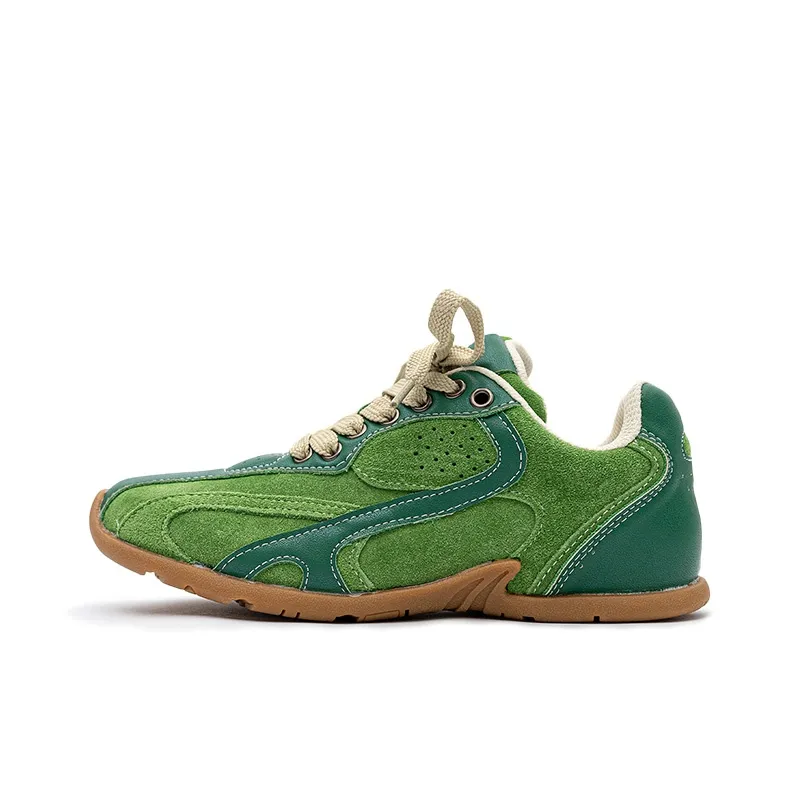 A Poinsettia Princess Chunky Sneakers Women's-8