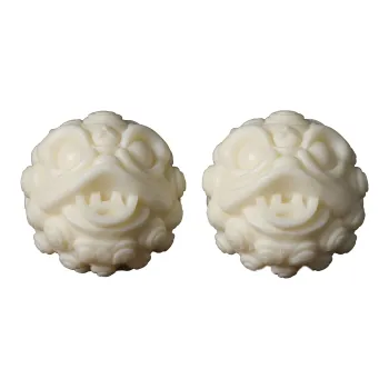 XUWU Ivory Nut Collectible Unisex