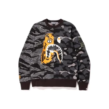 A BATHING APE X Undefeated Tiger Shark Half Crewneck