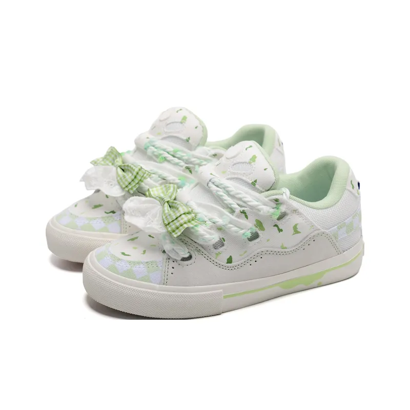 ALI THE FOX Balance Abrasion Resistant Lightweight Slip Resistant Low Top Skateboard Shoes Women's-9