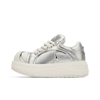 SMILEY White Whale Series Low Top Platform Skateboard Shoes Women's Silver
