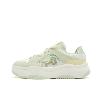 QIAODAN Slip Resistant Quick Drying Wear Resistant Low Top Skateboard Shoes Women's Green White