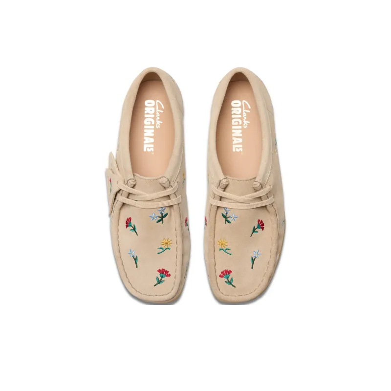 Clarks Low Top Casual Shoes Women's Light Brown-2