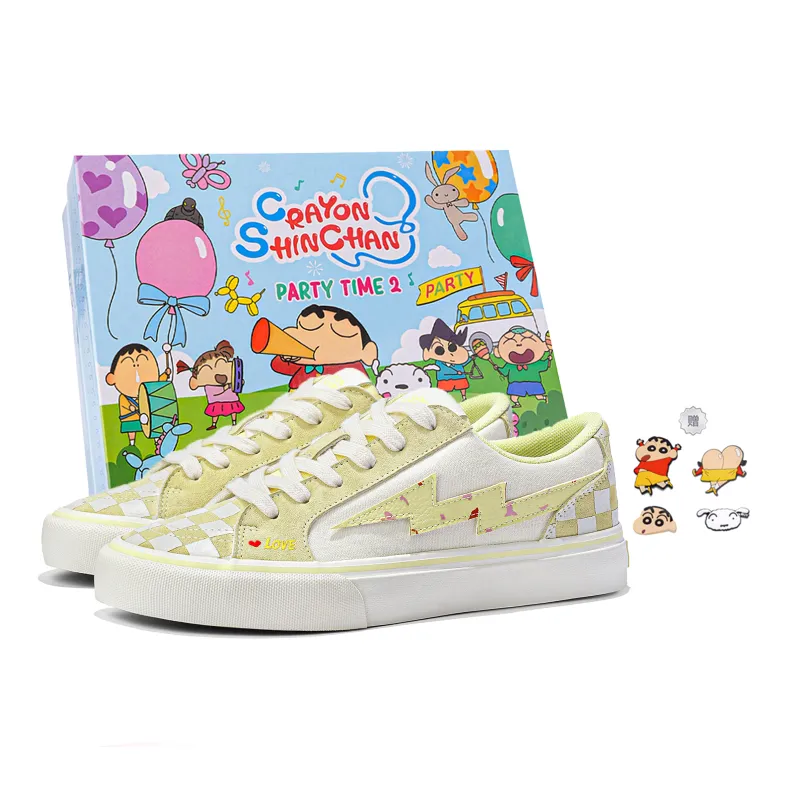 Crayon Shinchan Low Top Skateboard Shoes Unisex Gift Box Set-48