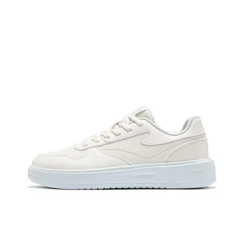 Erke Heavenly Strategy Slip Resistant, Abrasion Resistant, Impact Resistant Low Top Skateboard Shoes Women's White