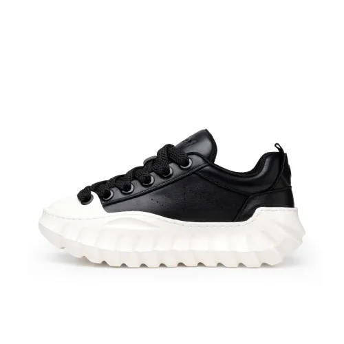 FED Casual Shoes Men Low Top Black/White