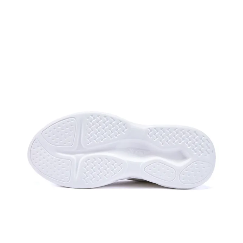 XTEP Abrasion Resistant, Breathable, Lightweight Low Top Casual Running Shoes Women's White Green-4