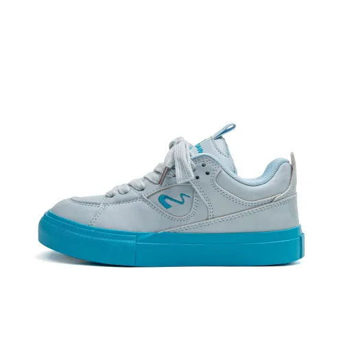 Three Islands Anti Slip Wear Resistant Low Top Skateboard Shoes Women's