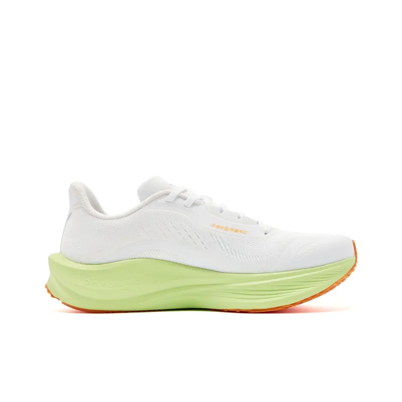 QIAODAN Strong Wind 3TR Running Shoes Men Low Top Jordan White Grapefruit Green-1