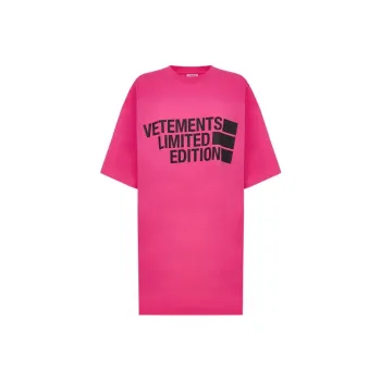 Vetements T-Shirts Unisex Red