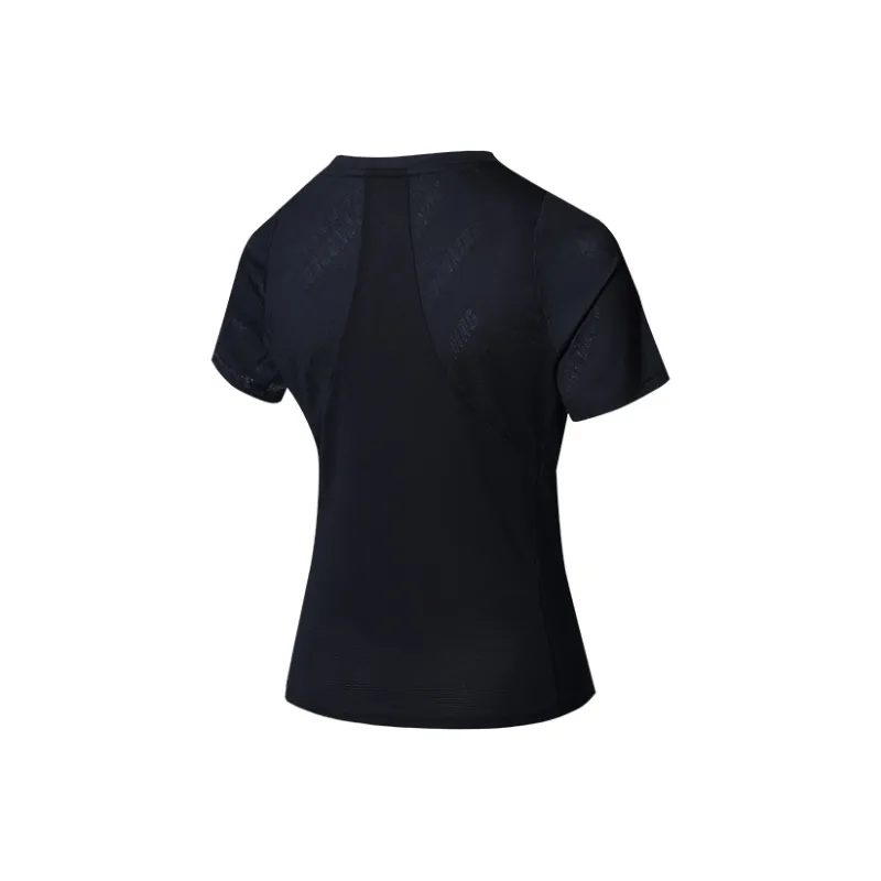 Macondo Light And Comfortable Short Sleeved T Shirts Women's Black-1