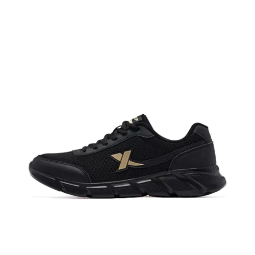 XTEP Cushioned Wear Resistant Breathable Lightweight Low Top courtesy running Shoes Men's Black Gold