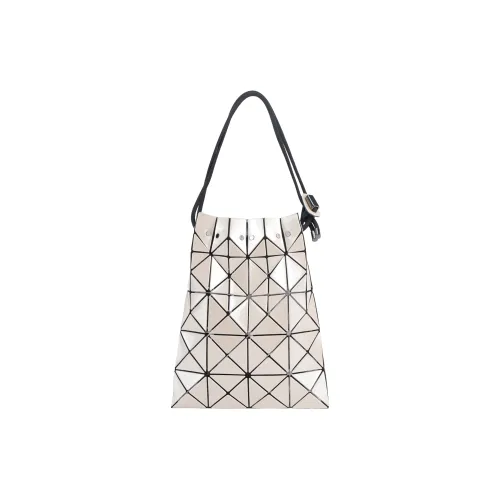 ISSEY MIYAKE Polyester Drawstring Bag Crossbody Bag Mini Women's Ivory White