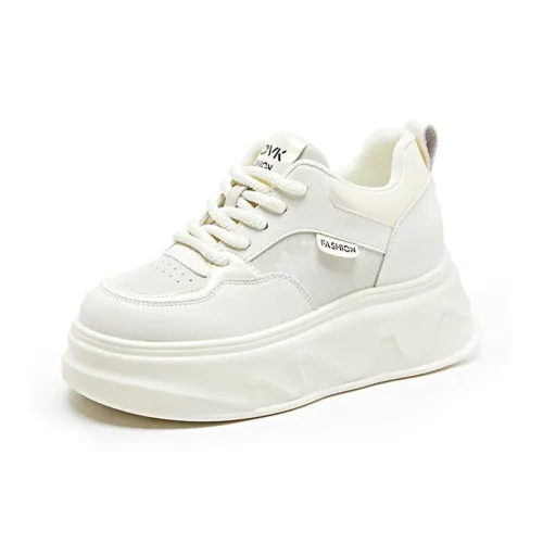 A Poinsettia Princess Anti Slip Wear Resistant Low Top Casual Shoes Women's