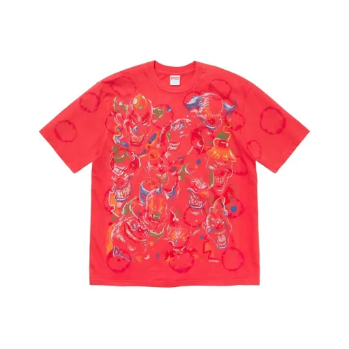 Supreme fits Tee