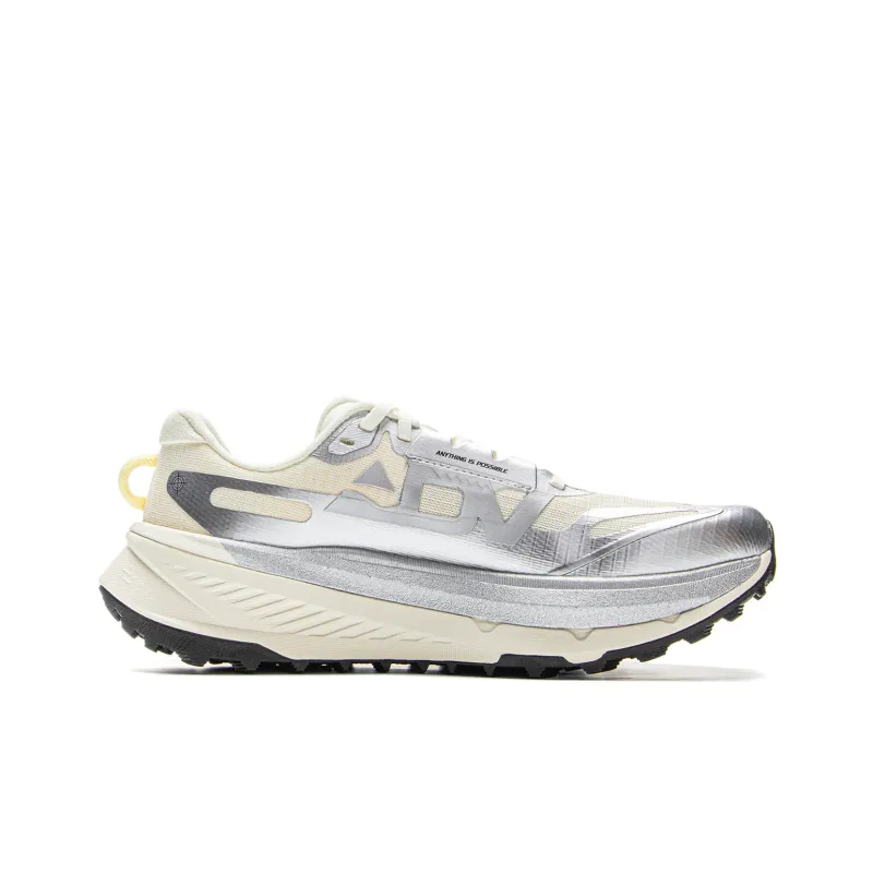 LiNing Anti Slip Wear Resistant Low Top Trail Running Shoes Women's Beige Silver-1