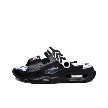 Budding Bear Beach Sandals Unisex