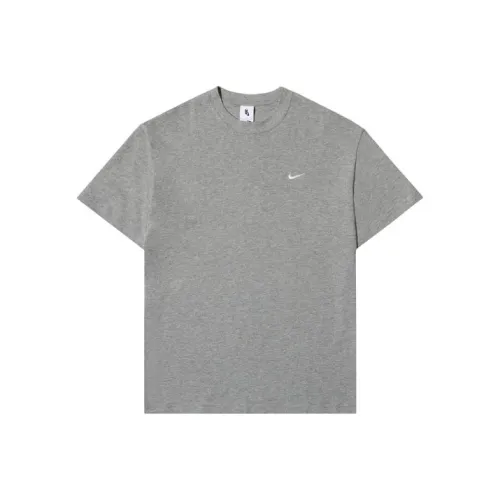 Nike Solo Swoosh Tee