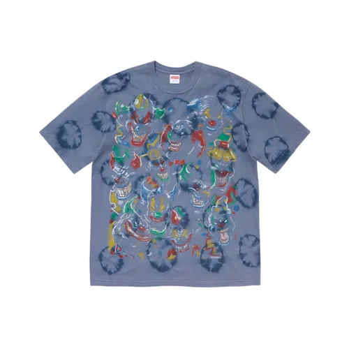 Supreme fits Tee