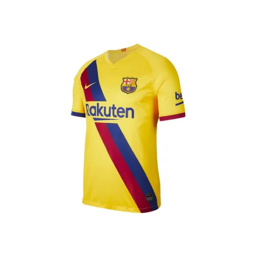 Nike Set in Sleeve T Shirt Men's Yellow
