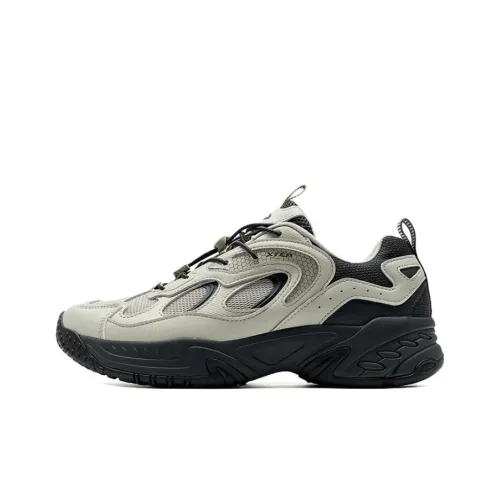 XTEP Lightweight Moisture Wicking Low Top Chunky Sneakers Men's Gray Black