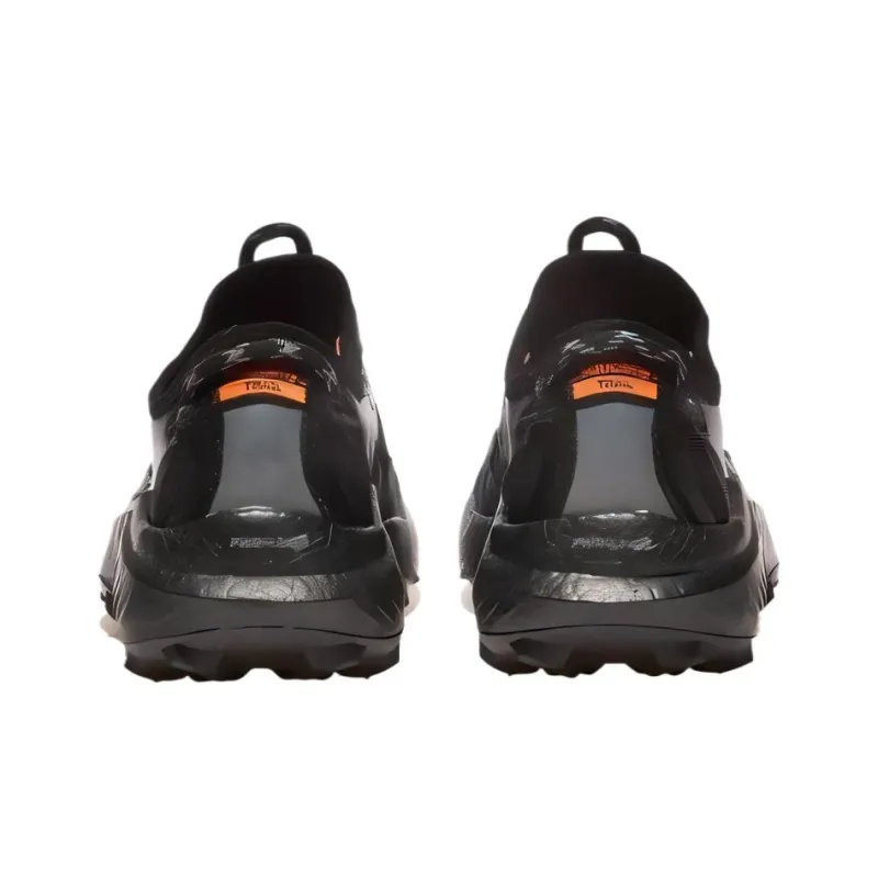 Saucony Endorphin Rift Triple Black-5
