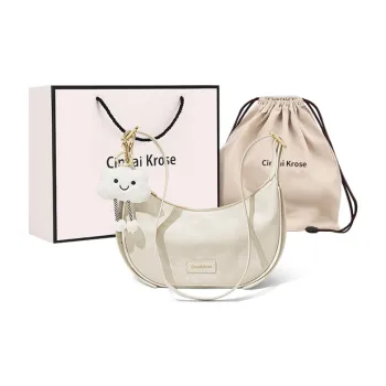 CinvaiKrose Cow Leather Shoulder Bag, Crossbody Bag, Sports Dumpling Bag Small Size Women's Ecru/Black/Green